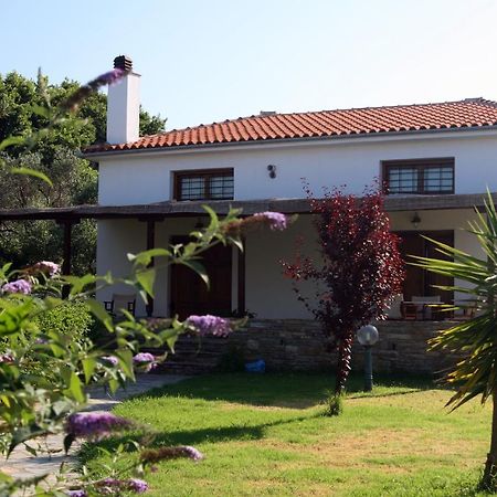 Razi Beach Lefokastro Exterior foto